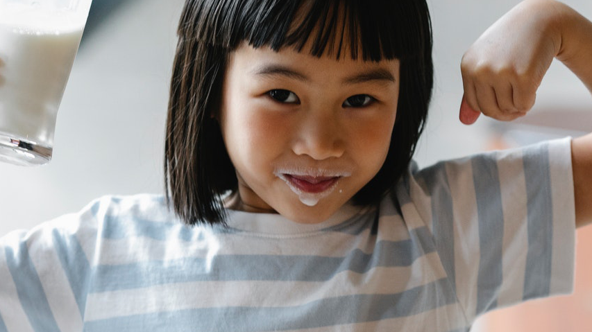 Wapń w diecie dzieci – przepis na mocne kości w dorosłości